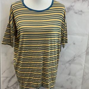 NWT- Lularoe Women’s Top